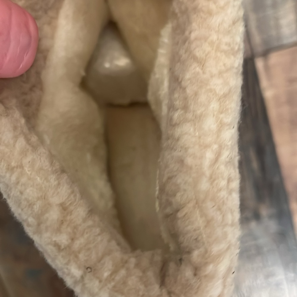 Green furry shoe/boots size 43 - Picture 2 of 5